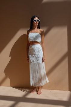 STYLE NOTES As featured in the Spring RESORT 24’ Lookbook, This Tassel Midi skirt must for every Bride to Be! We call it our dance floor masterpiece. Colour: White Resort 23, White Bandeau, Bandeau Crop Top, Cruise Collection, White Tassel, Spring Resort, Summer Swim, Bride To Be, Endless Summer