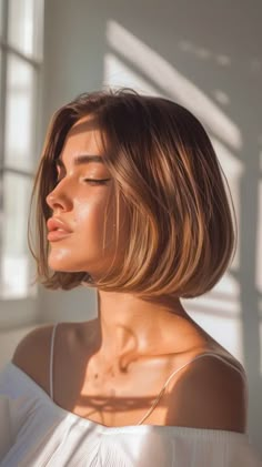 Princess Bob Haircut, 90s Short Bob Round Face, Bob One Length, Old Money Bob Haircut, Summer Bob Hairstyles, Rounded Bob Haircut, Elegant Bob Hairstyles, Hair Bob Short, Bob 2024