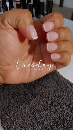 Shellac Tips Nails, Natural Gel Powder Nails, Short Dip French Tip Nails, Powder Gel French Manicure, Gel Overlay Nails French Tip, Gel Overlay Nails Design Natural, Powder Gel French Nails, Mail French Tip Ideas, Sns Manicure Ideas