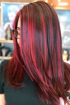 Black Prom Hairstyles, Red Highlights In Brown Hair, Brown Hair With Highlights And Lowlights, Hair With Highlights, Red Brown Hair, Highlights Hair, Red Highlights, Penteado Cabelo Curto, Brown Hair With Highlights