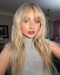 Blond Pony, Barbie Hairstyle, Blonde Hair With Bangs, Bangs With Medium Hair, Long Hair With Bangs, New Haircuts, American Beauty, Hair Inspo Color