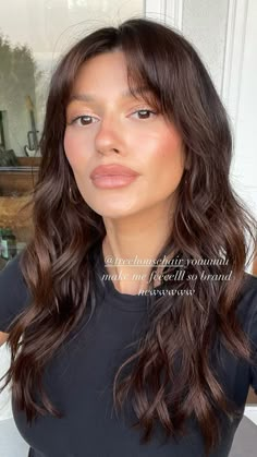 Dark Brunette Color Ideas, French Hair Color Brunette, Brighten Up Brunette Hair, Chocolate Brown Haircut, Brown Hair Winter 2023, Bold Brown Hair, Modern Vintage Womens Fashion, French Brown Hair, Amaretto Hair Color