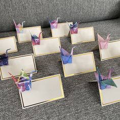 Are you looking for unique, traditional Japanese place cards? Then you will Origami cranes made of Yuzen love Chiyogami paper! One set contains 10 cranes with random selected designs! These unique decorative birds are perfect for weddings, baptisms, birthdays and many other special occasions! P E R F E C T E FOR... *Christmas * Birthdays *Weddings *Baptize *Parties * Communion/Confirmation * And much more! P R O D U C T D E T A I L S * Material: Yuzen Chiyogami * Set of 10 randomly selected desi Chinese Wedding Decor, Origami Wedding, Origami Cranes, Japanese Watercolor, Galaxy Theme, Watercolor Galaxy, Birthday Party Tables, Origami Crane