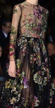 Valentino 2017, Transparent Texture, Black Chiffon Dress, Valentino Couture, Fall 2014, Sheer Dress, Beautiful Gowns