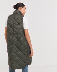 This quilted padded gilet is a perfect transitional piece for your Autumn/Winter wardrobe. Featuring a zip and poppers, pockets and the popular quilted coating style. Pair with your favourite jumper, jeans and boots for the perfect Autumnal look. Padded Gilet, Dark Khaki, Jd Williams, Winter Wardrobe, Jeans And Boots, Autumn Winter, Jumper, Fall Winter, Wardrobe