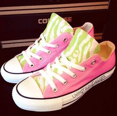 Zebra Print Custom Converse Lime Green Zebra Chuck Taylors on Etsy, $85.00 Tie Dye Converse, Pink Christmas Gifts, Christmas Gifts Ideas, Festival Shoes, Green Zebra, Pink Converse, Custom Converse, Sneakers Pink, Outfits With Converse