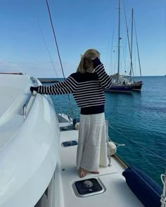 Costal Granddaughter Aesthic Outfits, Costal Granddaughter Aesthic, Clean Girl Essentials, Sailing Fashion, Costal Granddaughter, Hamptons Aesthetic, Girl Essentials, Hamptons Summer