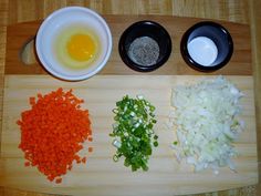 the ingredients for this dish are laid out on a cutting board