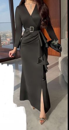 Classy Gowns, Women Dresses Classy, Modest Dresses Casual, Fancy Dresses Long, Elegant Dresses Classy, Fashion Tops Blouse, Classy Dress Outfits, فستان سهرة, Easy Trendy Outfits