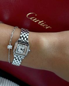 Birkin Mom, Cartier Watch, Stacked Jewelry, 가을 패션