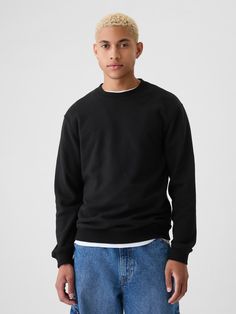 Soft knit sweatshirt.  Crewneck.  Long sleeves with banded cuffs.  Straight silhouette with a relaxed fit.  Hits at the hip. Grey Tapestry, Ready Player One, Vintage Soft, Sweatshirt Crewneck, Knit Sweatshirt, Soft Knits, Feel Like, Crewneck Sweatshirt, Mens Sweatshirts