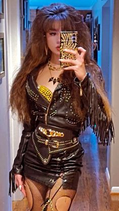 Women Rockstars, Goth Disco Outfit, Rock Star Halloween Costumes For Women, Winter 80s Outfits, 80s Glam Rock Fashion Women, 2019 Fashion, 80s Glam Metal Fashion, 80s Rock Aesthetic Outfits