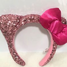 Like New! Never Worn. Limited Edition Universal Studios Japan Hello Kitty Headband Sequin Pink Japan Kitty Ears Headband, Hello Kitty Headband, Kitty Headband, Japan Hello Kitty, Pink Japan, Sequin Pink, Sanrio Accessories, Black Hair Clips, Hair Tie Bracelet