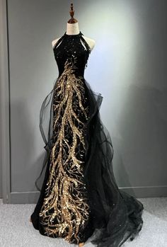 Black Fantasy Queen Dress, Black Fantasy Dresses For Fantasy Events, Black Fantasy Dress For Cosplay Events, Dark Fsntasy Dress, Black Long Evening Dress, Raven Dress Fantasy Gowns, Evening Dress Black, Long Black Evening Dress, Wine Red Dress