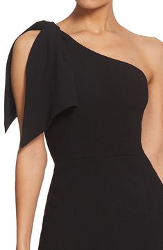 An elegant one-shoulder neckline and figure-hugging silhouette style a sophisticated midi dress with two panels that cascade over the single shoulder. 44" length (size Medium) One-shoulder neck Sleeveless Lined 97% polyester, 3% spandex Dry clean or machine wash, line dry Imported Perfume Ideas, Long Maxi Gowns, Cocktail Dress Classy, Stylish Gown, Coctail Dresses, One Shoulder Midi Dress, Maxi Gown Dress, Dress The Population, Black Gown