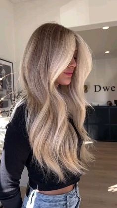 Bright Blonde Hair, Rambut Brunette, Summer Blonde Hair, Light Blonde Hair, Balayage Blonde, Blonde Hair Inspiration, Blonde Hair Looks, Blonde Hair With Highlights, Long Blonde