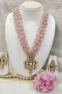 Pink Polki Jewellery, Light Pink Beads Indian Jewellery, Light Jewellery Designs, Beads Collection Gold, Pink Beads Necklace Indian, Kundan Jewellery Bridal Gold, Pink Saree Jewellery, Pink Beads Indian Jewellery, Pink Beads Jewellery