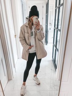 Becky Hillyard, Cella Jane, Trendy Outfits Winter, New Balance 327, Pastel Outfit, Women Outfit, Athleisure Outfits, Casual Winter Outfits