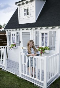 Kids Shed, Cubby House Ideas, Houses Bloxburg, Playhouse Plans, Backyard Kids Play Area, Wendy House