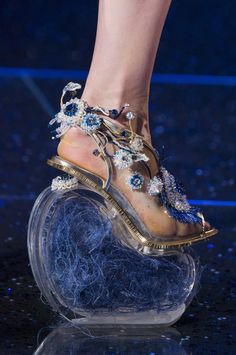 Hak Tinggi, Funny Shoes, Guo Pei, Creative Shoes, Ugly Shoes, Fantastic Shoes, Funky Shoes, Unique Shoes, Shoe Art