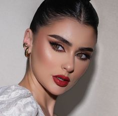 Red Makeup Looks, Vegas Makeup, Ideas Maquillaje, Good Makeup, Prom Eye Makeup, Learn Makeup, Be More Confident