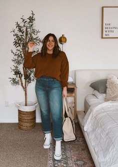 Cool Mom Outfits Plus Size, Curvy Winter Outfits Casual, Mid Size Women Outfits, Curvy Boho Fashion, Winter Womens Outfits, Midsize Fall Outfits 2024, Barista Fits, Alternative Fall Fashion, Ireland Fits