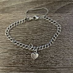 In Great Condition No Flaws Comes With A Heart Charm Medium Size 7 Inches James Avery Charm, James Avery Charm Bracelet, James Avery Charms, James Avery Jewelry, James Avery, A Heart, Womens Jewelry Bracelets, Heart Charm, Medium Size