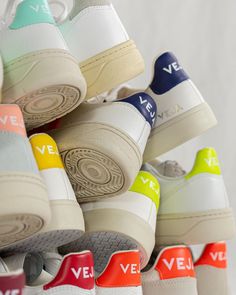 Veja Shoes, Studio Poses, Vegan Sneakers, Shoes Photography, Veja Sneakers, Organic Farming, Vegan Shoes, Vegan Diet, Outfits Casuales