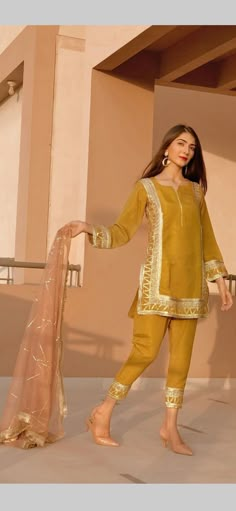 Fancy Dress Designs Pakistani, Yellow Suit For Haldi Function Pakistani, Stylish Short Dresses Party, Pakistani Mayon Suit, Shadi Dresses For Women, Mayoon Dresses Pakistani Simple, Mayo Dresses Pakistani Simple Yellow, Yellow Pakistani Suits, Gota Work Dress