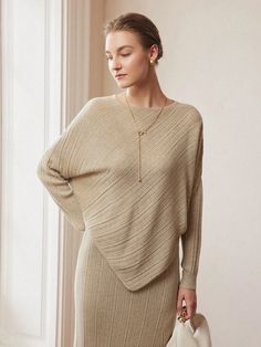 Albaricoque Casual Collar manga larga Lana Peinada Liso Pullovers Embellished Estiramiento medio Fall Soft Knit Batwing Sleeve Sweater, Cozy Knitted Batwing Sleeve Tops, Cozy Beige Batwing Sleeve Sweater, One-size Knit Sweater With Batwing Sleeves, Beige Textured Knit Long Sleeve Sweater Dress, Apricot Sweater, Ribbed Knit Sweater, Batwing Sleeve, Bat Wings