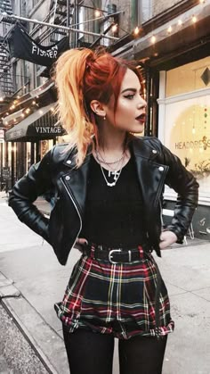 Punk New Years Eve Outfit, Punk Mode, Vintage Shopping