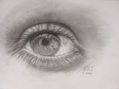 a pencil drawing of an eye