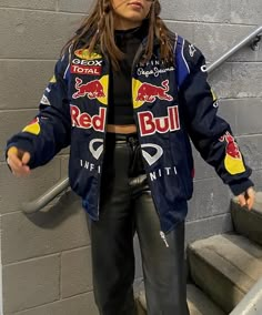 Racing Style Outfits, Racing Jacket Outfit, Racing Clothes, F1 Jacket, Look Hip Hop, Jacket Aesthetic, Vintage Racing Jacket, Vintage Style Jacket, Nascar Jacket