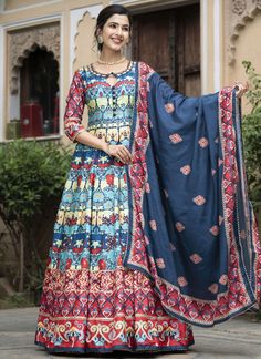 Be the center of attention with this multi colour silk readymade gown. The digital print work appears chic and great for any occasion
For Inquriy call or whatsapp  https://wa.me/919510348773
Shop now at www.sareesaga.com
WORLDWIDE FREE SHIPPING On Purchase Above USD $249 Silk Kameez, Printed Anarkali Suits, Suit With Dupatta, Printed Anarkali, Kameez Designs, Color Print, Online Work, Fabric Art