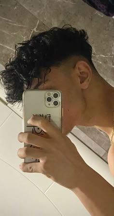 Triangle Haircut, Haircut High Fade, Haircut Square, Haircut Curtain Bangs, Round Face Men, Chubby Face, Haircut 2024, Men Haircut Curly Hair