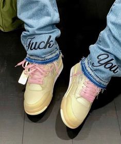 Basket Style, Dr Shoes, Fresh Shoes, Hype Shoes, 2000s Fashion Outfits, Aesthetic Shoes, Swag Shoes, Mode Inspo, Streetwear Men Outfits