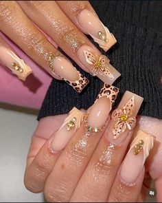 #nailsofinstagram #naildesign #nailinspo Carribean Nails, Hawaiian Nails, Vacay Nails, Types Of Nail Polish, 2023 Nails, Tooth Gems, Girly Acrylic, Claw Nails, Grunge Nails