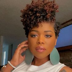 Female Wavers, Natural Tapered Cut, Tapered Natural Hair Cut, Natural Hair Haircuts, Cabello Afro Natural, Short Natural Curly Hair, Tapered Natural Hair, Natural Hair Cuts, Tapered Hair