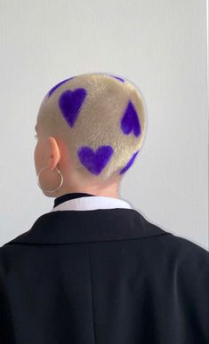 Colorful Shaved Head, Shaved Hair Dye Designs, Shaved Hair Girl, Shaved Dyed Hair, Shaved Hairstyles, Girls With Shaved Heads