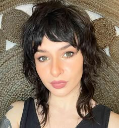 Medium Length Shag Fine Hair, Fine Shaggy Hair, Curly Bixie Shag, Short Shag With Bangs Fine Hair, Shag Fine Hair, Jayne Matthews Hair, Fine Hair Shag, 2023 Short Haircuts, Curly Mullets