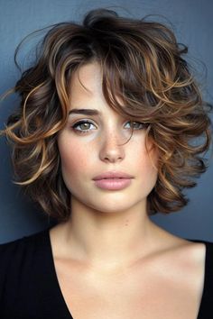 Layered Haircuts For Medium Hair, Medium Curly Hair Styles, Short Curly Haircuts, Haircuts For Wavy Hair, Haircuts For Curly Hair, Haircuts For Medium Hair, Hair Photo, Short Curly Hair