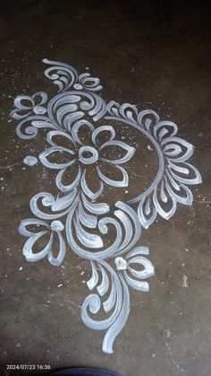 an intricately designed design on the ground