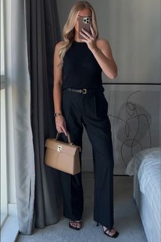 Lawyer Ootd, Black Blazer Outfit Work, Office Outfit Ideas, Work Vibes, Jw Fashion, Summer Office Outfits, Smart Casual Work Outfit, Fashion Everyday, Resort 2023