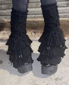 Alt Knitting, Crochet Goth Clothes, Goth Crochet Ideas, Goth Leg Warmers, Goth Crochet Patterns, Goth Knitting, Leg Warmers Aesthetic, Alt Crochet, Crochet Tights