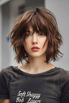 Shaggy Layers Short Hair, Soft Shaggy Hair, Short Grunge Hair With Bangs, Rocker Hairstyles For Women, Layered Shaggy Bob, Short Shaggy Hair, Shaggy Layered Bobs, Messy Bob Haircut, Medium Shaggy Hairstyles