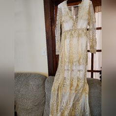 Never Worn White Sheer Evening Dress, Elegant Long Off-white Dress, Elegant Long Off White Dresses, Spring Wedding Gold Maxi Dress, Long Cream Dress For Party, Long Cream Party Dress, Long Cream Evening Dress, Cream Long Evening Dress, Cream Lace Maxi Dress For Party