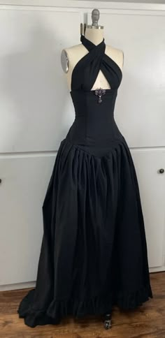 Black Vintage Dress, Black Wedding Dress, Pretty Prom Dresses, Grad Dresses, Black Vintage, Black Wedding, Vintage Dress