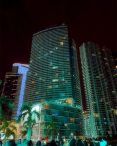 Nice Pictures Miami Screensaver City Miami Life, Night Aesthetic, Skyscraper, Multi Story Building, Miami, Building, Quick Saves