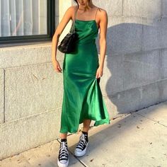 New With Tags Satin Backless Dress, Cami Maxi Dress, Backless Prom Dresses, Bodycon Dress Parties, Women Party, Green Satin, Looks Style, Satin Dress, Summer Dresses For Women