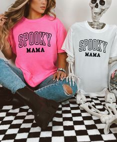 Introducing the Spooky Mama Shirt! Made from 100% cotton, this shirt is perfect for all the spooky mamas out there. Whether it's Halloween or any time of the year, make a statement with this comfortable and stylish shirt. Show off your spooky side with the Spooky Mama Shirt! Spooky Mom Shirt, Mama Shirt Ideas Vinyl, Softball Tees, Spooky Mama, Thanksgiving Tee, Mama Tee, Halloween Hoodie, Trendy Halloween, Fall Hoodies